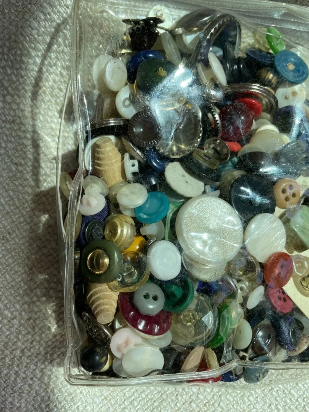 Vintage Mixed Buttons Lot
